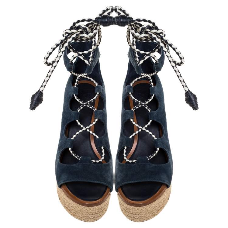 مملوكة مسبقًا Tory Burch Blue Suede Positano Wege Ankle Wrap Sandals Size 38.5