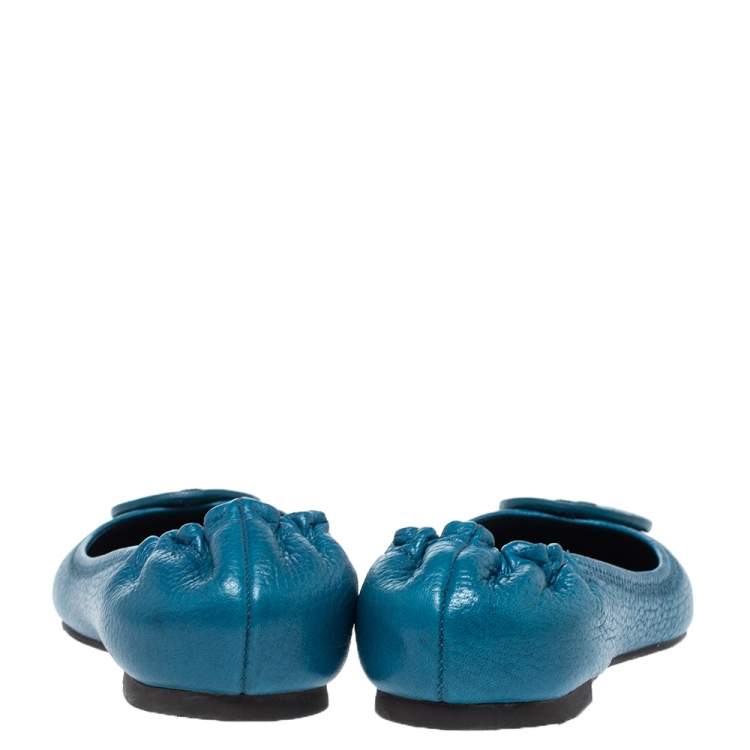 Pre Owned Tory Burch Blue Textured Leather Logo Minnie Ballet Flats Size 38.5