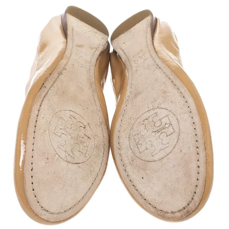 Pre Owned Tory Burch Beige Patent Leather Caroline Ballet Flats Size 39.5