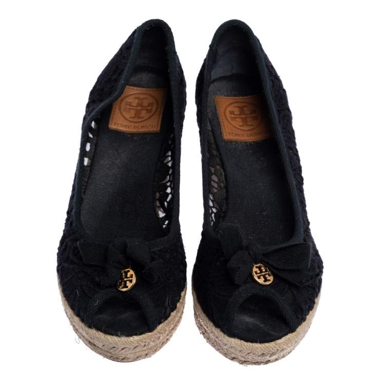 Pre Owned Tory Burch Black Floral Embroidered Fabric Jackie Peep Toe Espadrilles Wedge Size 39