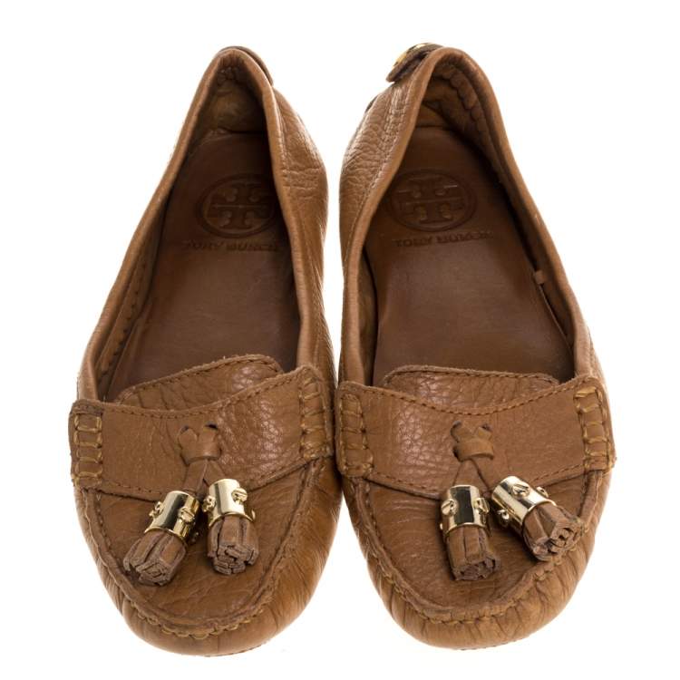 Pre Owned Tory Burch Tan Leather Lawrence Tassel And Logo Embellished Loafers Size 36.5