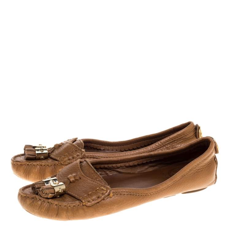 Pre Owned Tory Burch Tan Leather Lawrence Tassel And Logo Embellished Loafers Size 36.5