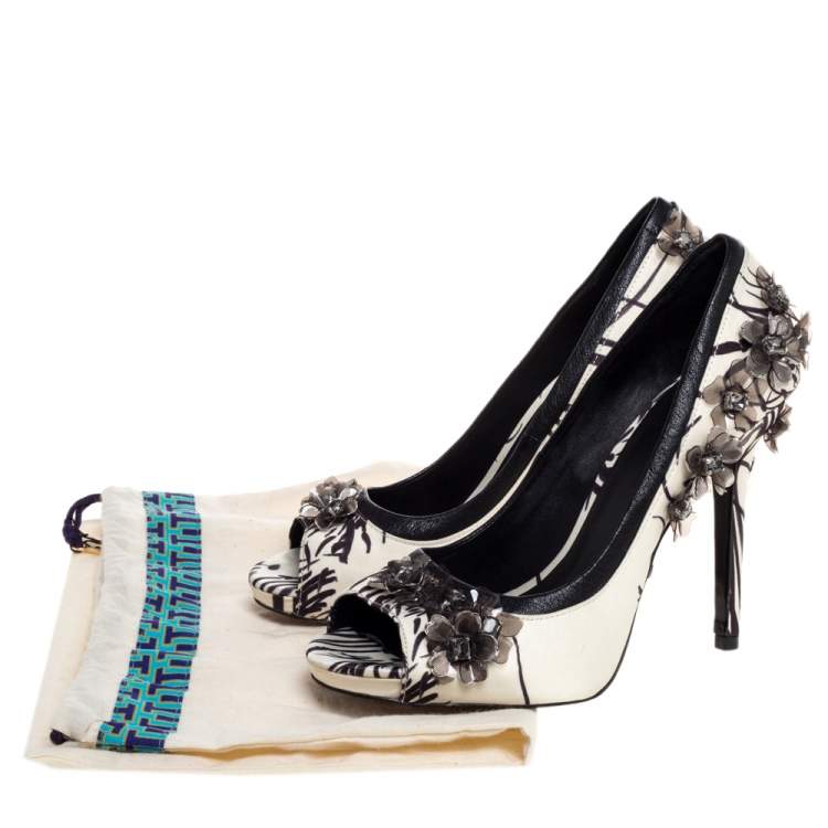 Pre Owned Tory Burch White/Black Printed Satin Embellished 'Pixie' Open Toe Pump Size 38.5