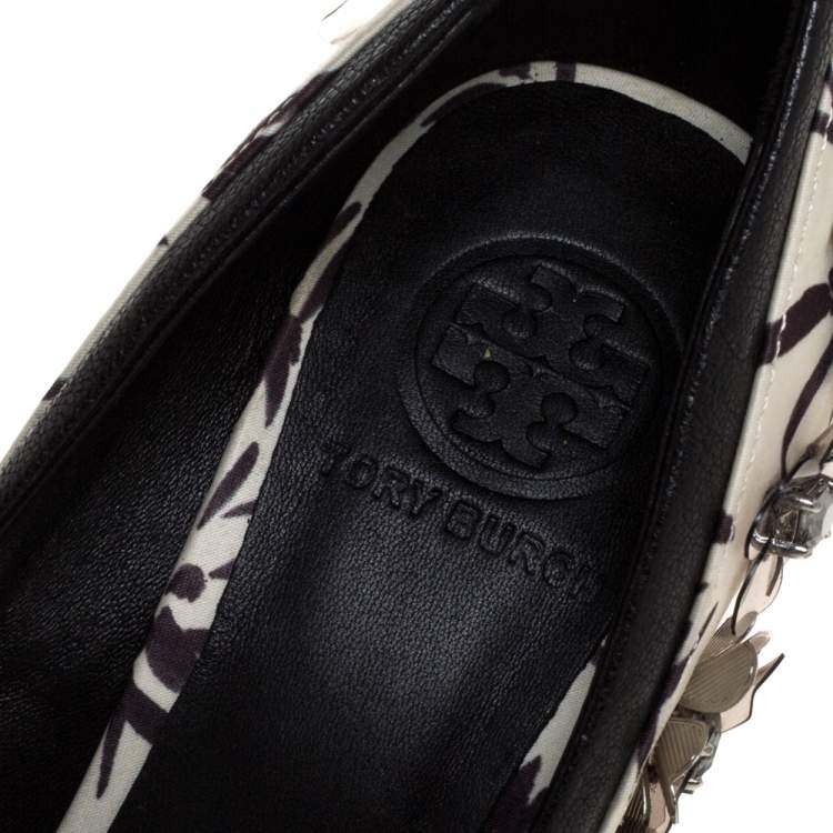Pre Owned Tory Burch White/Black Printed Satin Embellished 'Pixie' Open Toe Pump Size 38.5