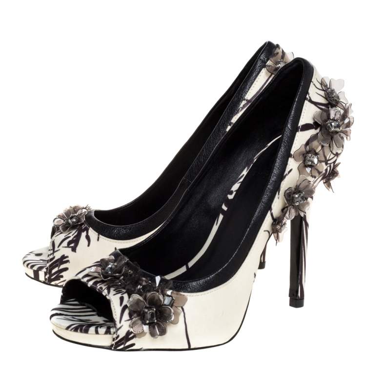 Pre Owned Tory Burch White/Black Printed Satin Embellished 'Pixie' Open Toe Pump Size 38.5