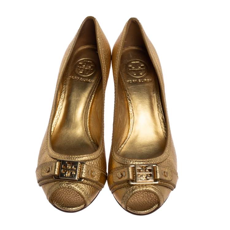 Pre Owned Tory Burch Gold Textured Leather Wedge Peep Toe Pumps Size 38