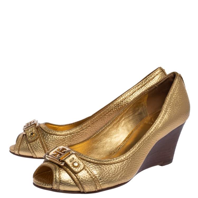 Pre Owned Tory Burch Gold Textured Leather Wedge Peep Toe Pumps Size 38