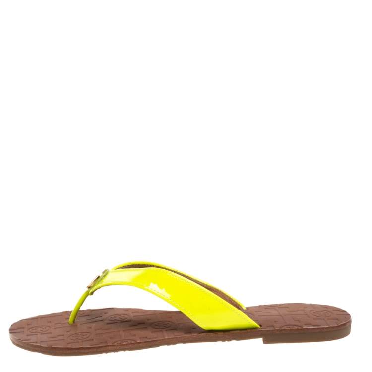 Pre Owned Tory Burch Neon Green Patent Leather Thora Thong Flat Size 39