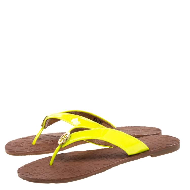 Pre Owned Tory Burch Neon Green Patent Leather Thora Thong Flat Size 39