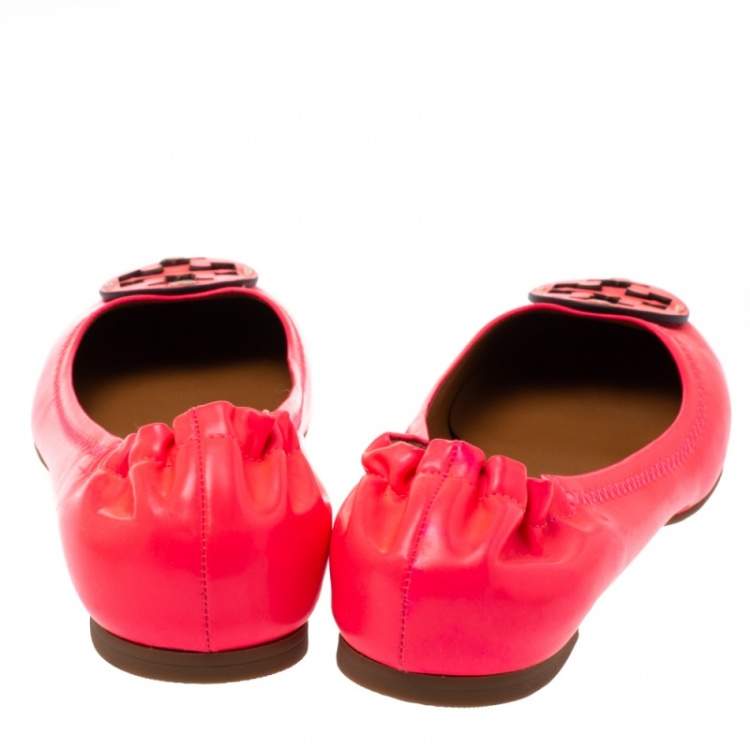 Pre Owned Tory Burch Neon Pink Patent Leather Minnie Scrunch Ballet Flats Size 38