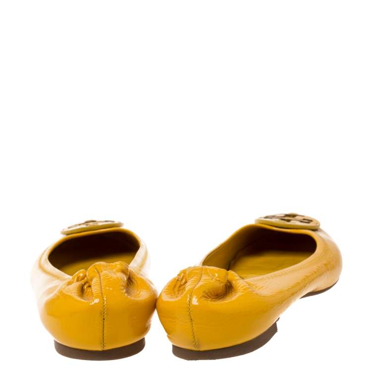 Pre Owned Tory Burch Yellow Patent Leather Reva Scrunch Ballet Flats Size 38