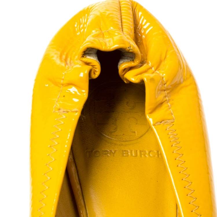 Pre Owned Tory Burch Yellow Patent Leather Reva Scrunch Ballet Flats Size 38