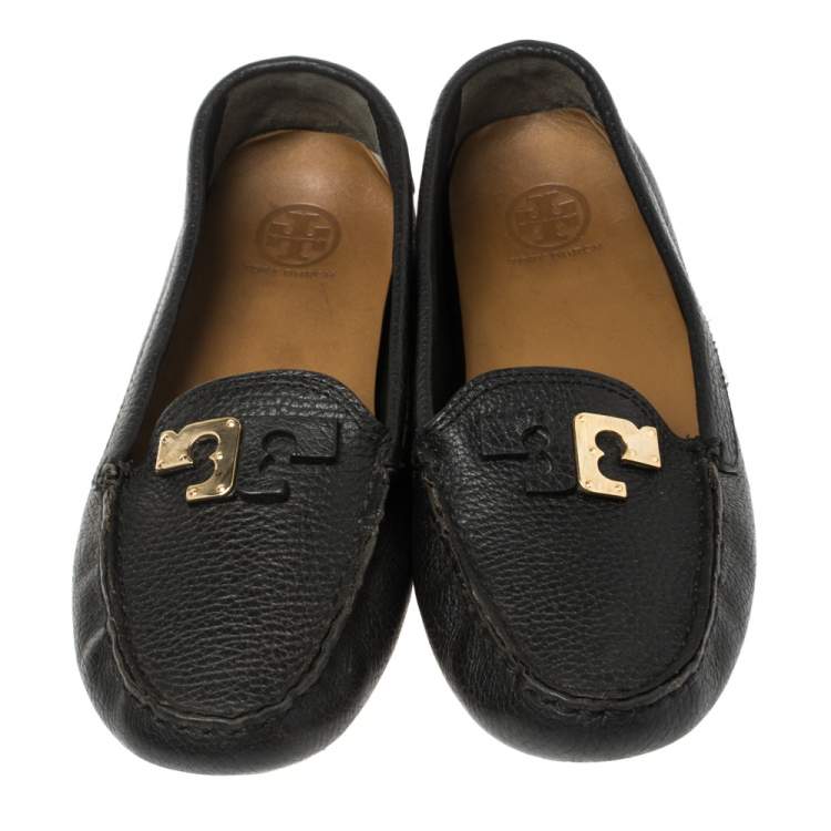 Pre Owned Tory Burch Black Leather Slip on Loafers Size 38