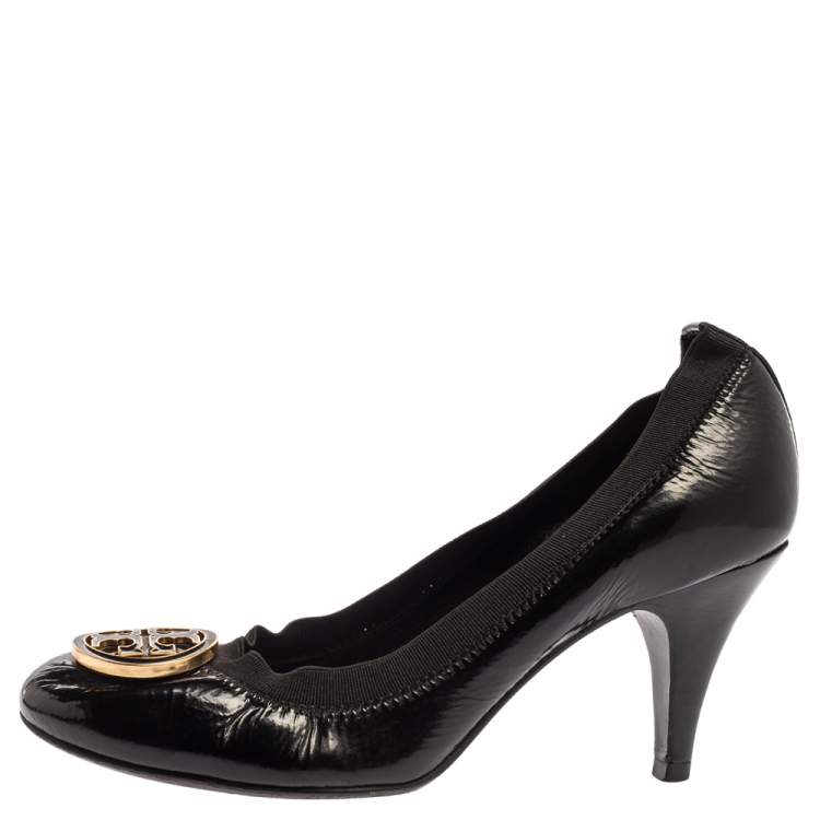Pre Owned Tory Burch Black Patent Leather Caroline Reva Scrunch Pumps Size 35.5