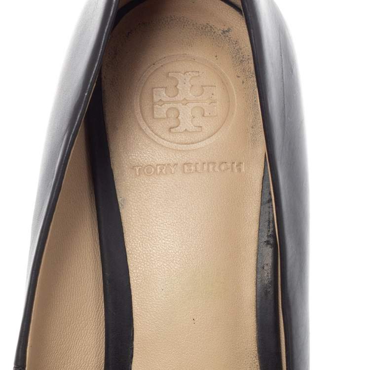 Pre Owned Tory Burch Black Leather Logo Block Heel Pumps Size 35.5