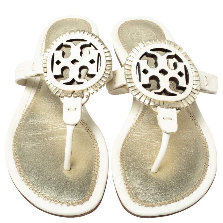 Pre Owned Tory Burch White/Gold Leather Flat Thong Sandals Size 35.5