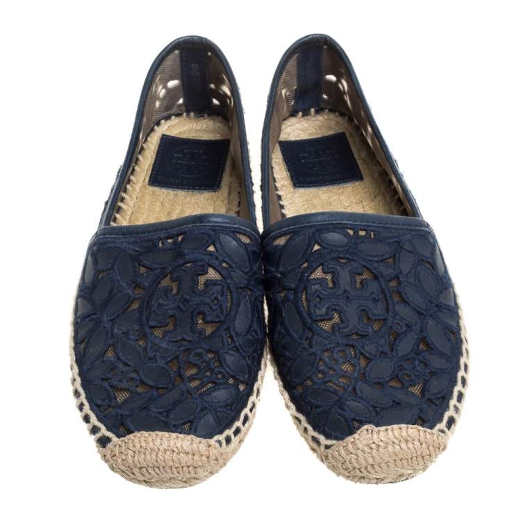 Pre Owned Tory Burch Blue Embroidered Leather Cutout Espadrille Flats Size 35.5