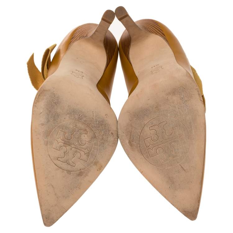 مملوكة مسبقًا Tory Burch Mustard Leather Mary Jane Bow Pumps Size 38