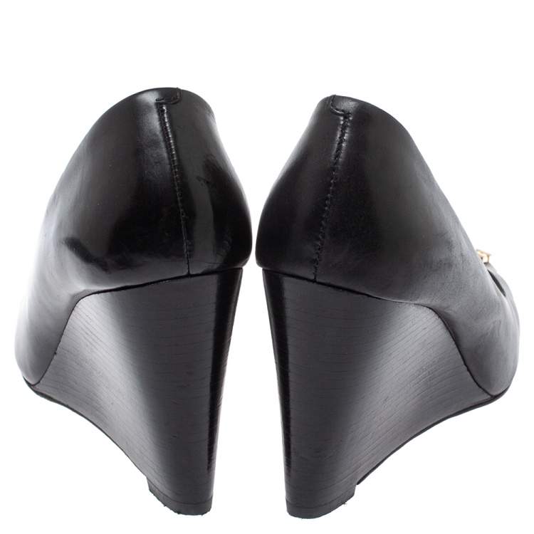 Pre Owned Tory Burch Black Leather Lowell Wedge Pumps Size 35