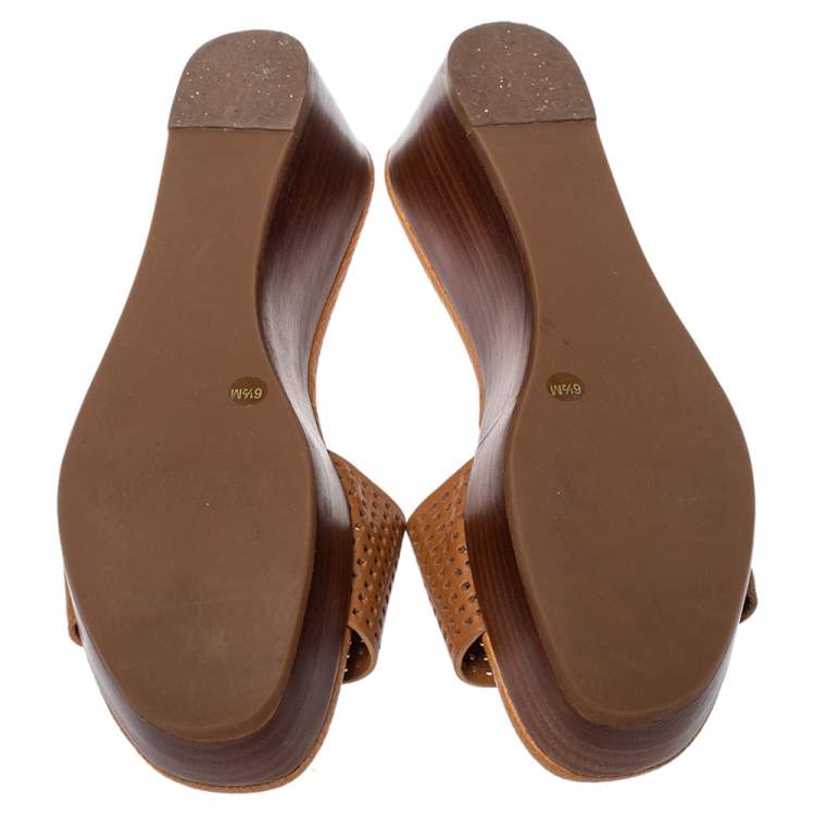 Pre Owned Tory Burch Brown Perforated Leather Wedge Slide Sandals Size 36.5
