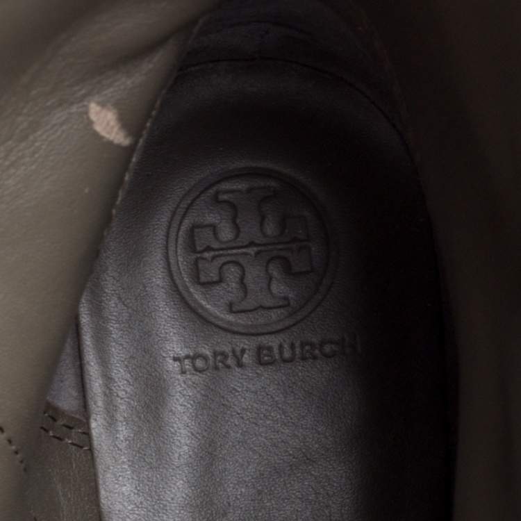 مملوكة مسبقًا Tory Burch Dark Beige Grained Leather Oakbridge Ankle Boots Size 38.5