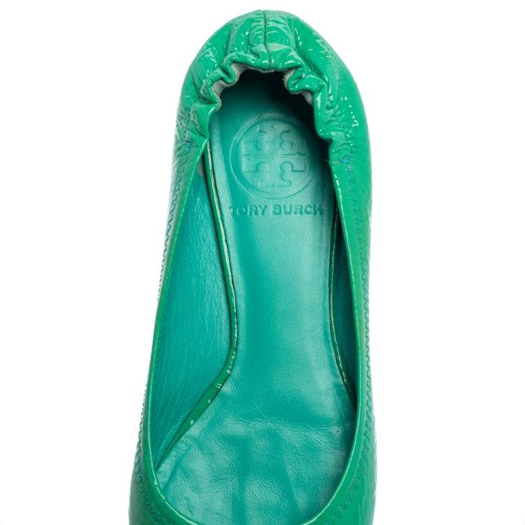 Pre Owned Tory Burch Green Patent Leather Reva Scrunch Ballet Flats Size 36