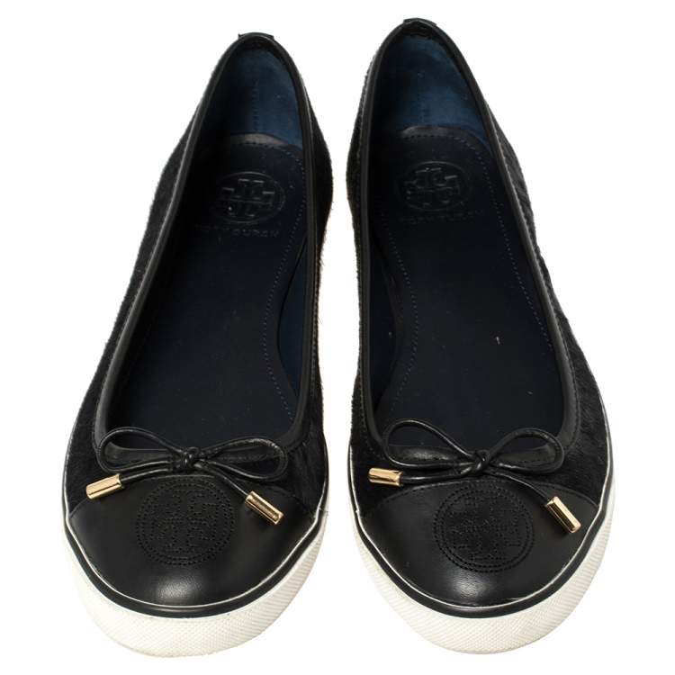 Pre Owned Tory Burch Black Calf Hair And Leather Cap Toe Skyler Flats Size 38.5