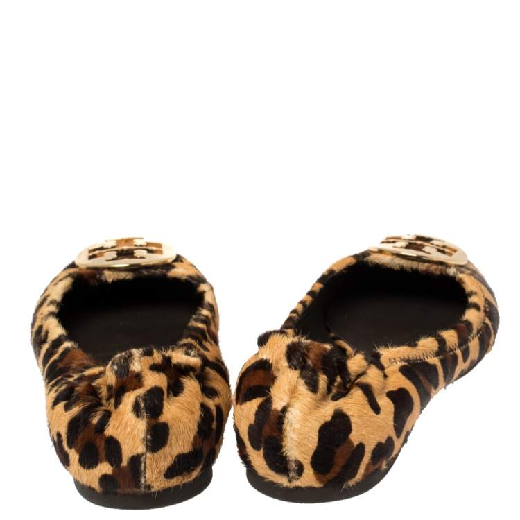 Pre Owned Tory Burch Beige Leopard Print Calf Hair Reva Ballet Flats Size 39