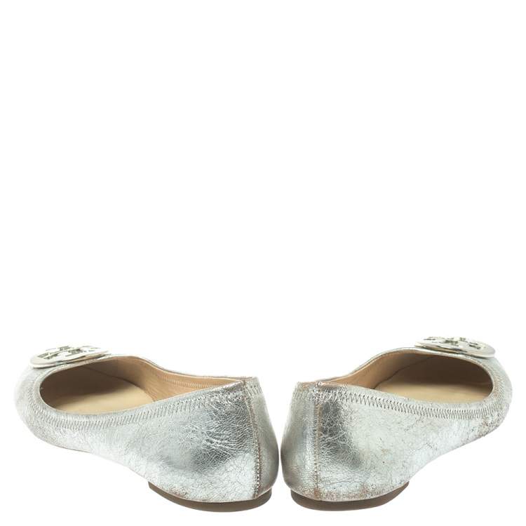 Pre Owned Tory Burch Silver Leather Reva Scrunch Ballet Flats Size 39