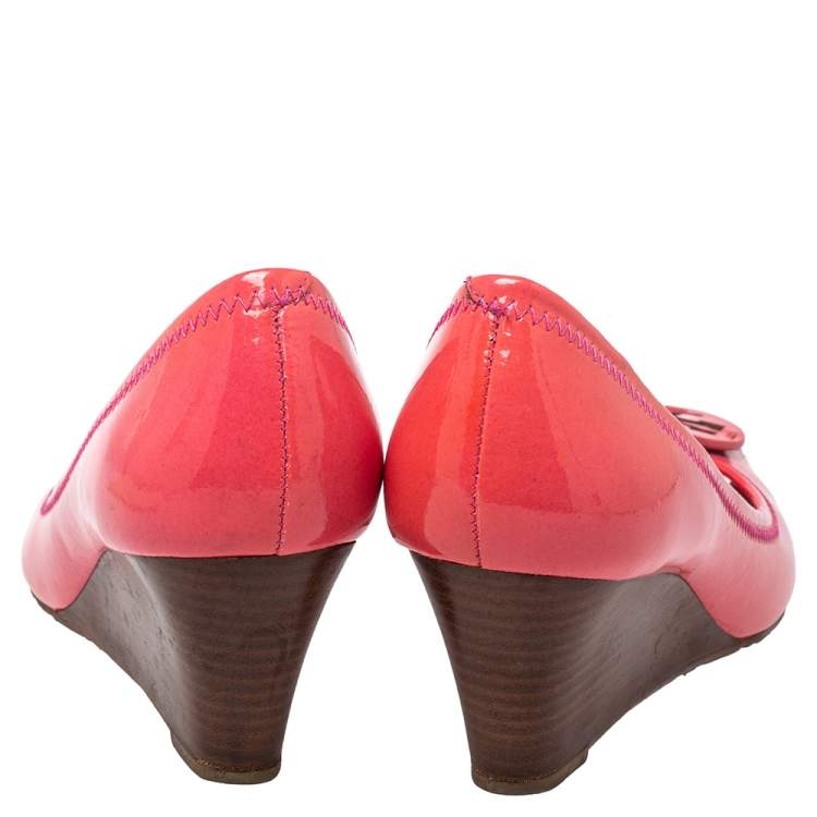 Pre Owned Tory Burch Pink Patent Leather Wedge Peep Toe Pumps Size 38