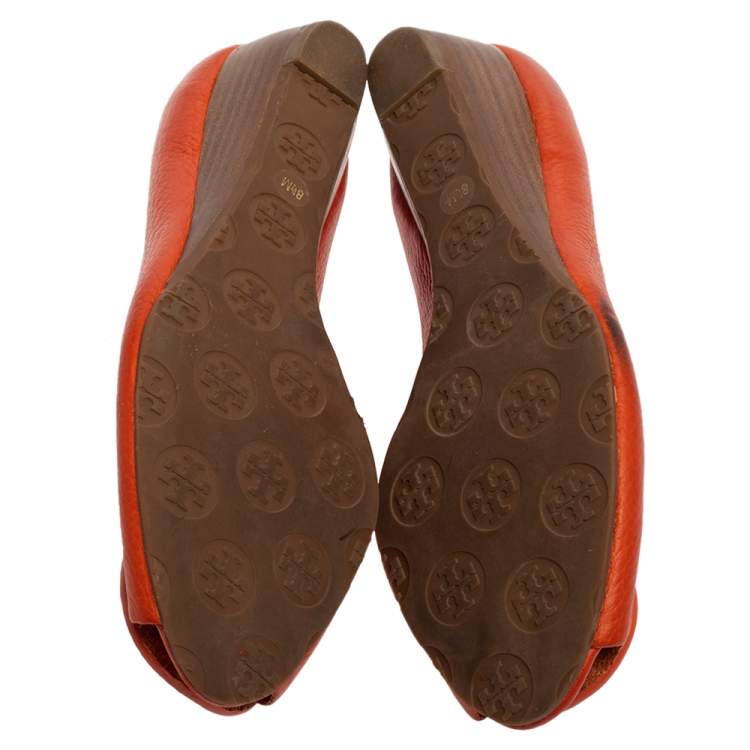 Pre Owned Tory Burch Orange Leather Logo Slip On Pumps Size 38.5