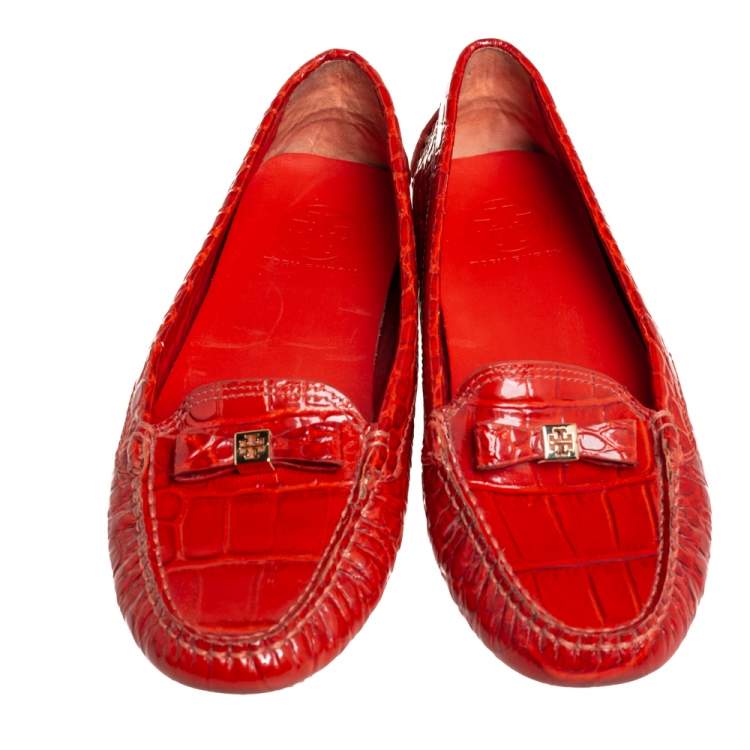 Pre Owned Tory Burch Orange Croc Embossed Leather Bow Loafers Size 38.5