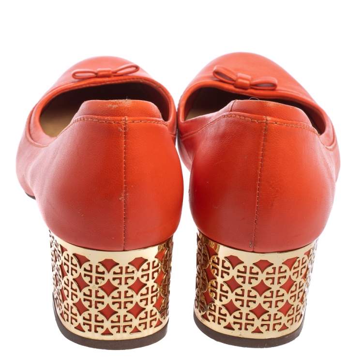 Pre Owned Tory Burch Orange Leather Bow Detail Block Heel Pumps Size 39