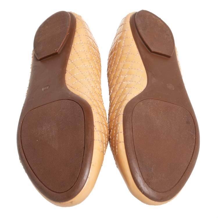 Pre Owned Tory Burch Beige Patent Leather Logo Ballet Flats Size 38.5