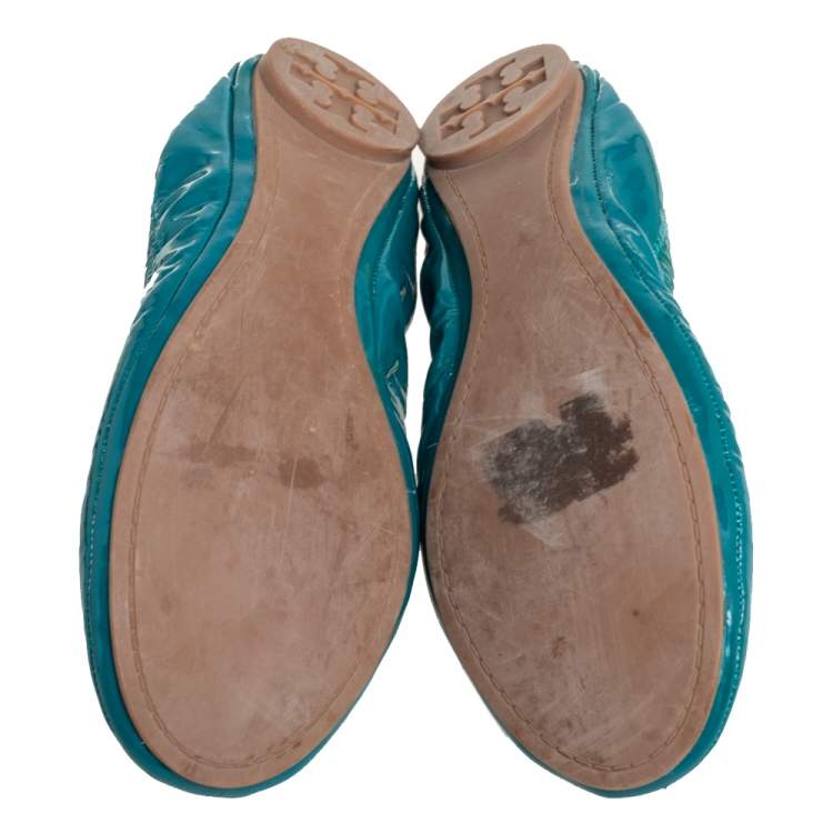 Pre Owned Tory Burch Blue Patent Leather Scrunch Ballet Flats Size 36