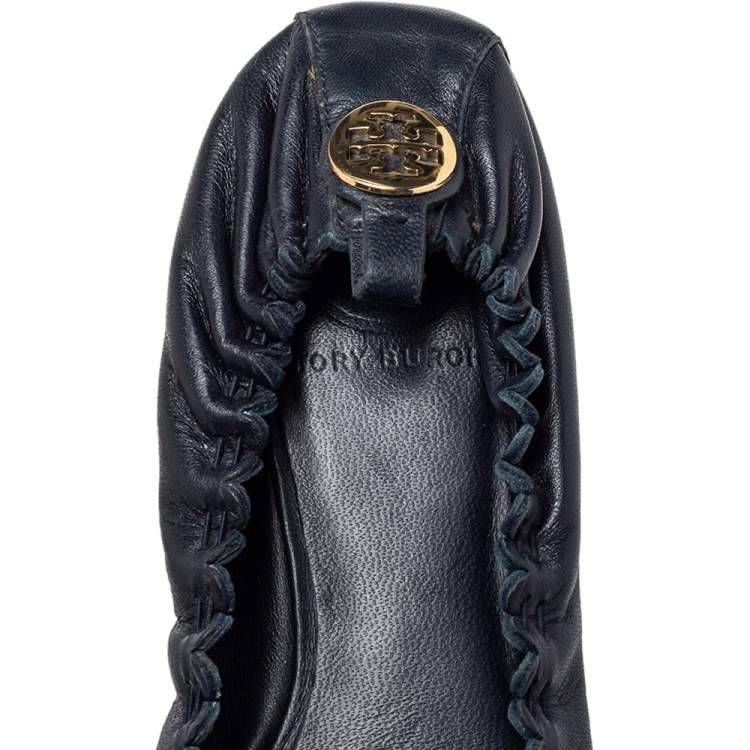 Pre Owned Tory Burch Navy Blue Leather and Patent Leather Cap Toe Scrunch  Ballet Flats Size 37.5