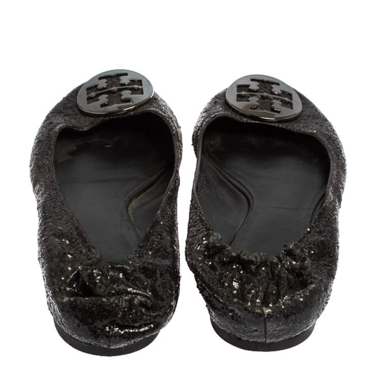 مملوكة مسبقًا Tory Burch Black Glitter Logo Ballet Flats Size 41