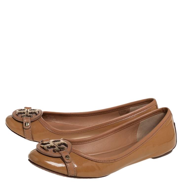 Pre Owned Tory Burch Beige Patent Leather Aaden Ballet Flats Size 37.5