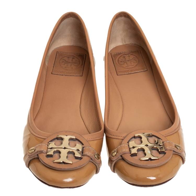 Pre Owned Tory Burch Beige Patent Leather Aaden Ballet Flats Size 37.5