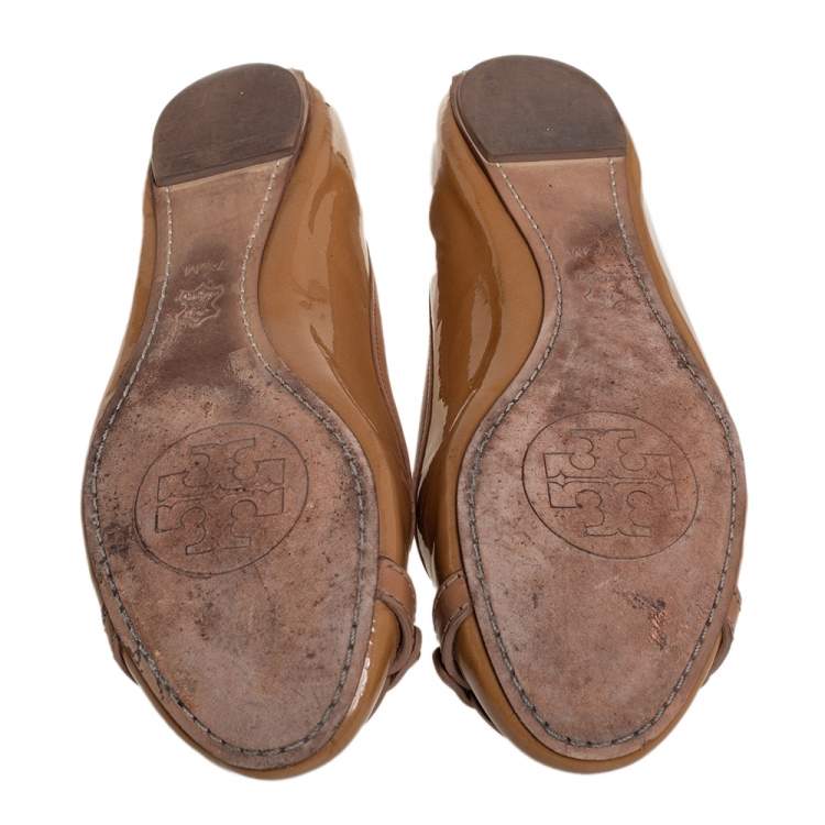 Pre Owned Tory Burch Beige Patent Leather Aaden Ballet Flats Size 37.5