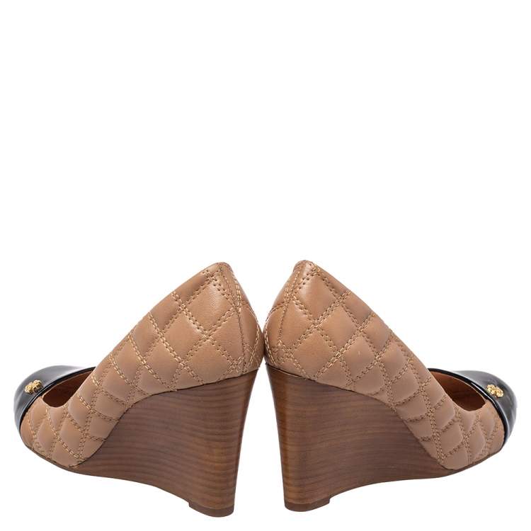 Pre Owned Tory Burch Beige Quilted Leather Cap Toe Pumps Size 38