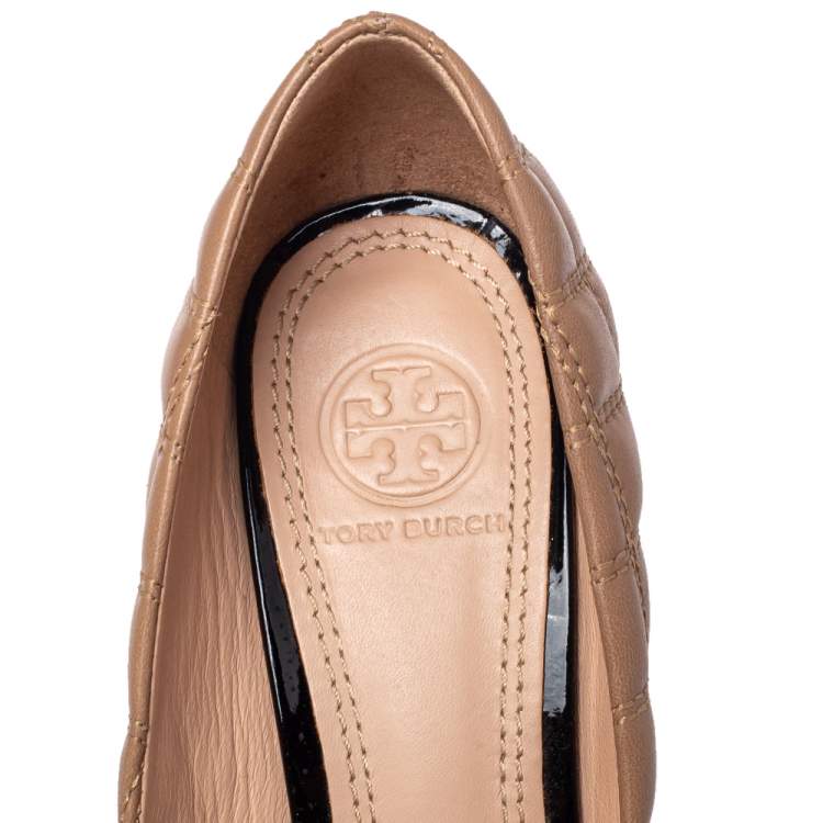 Pre Owned Tory Burch Beige Quilted Leather Cap Toe Pumps Size 38