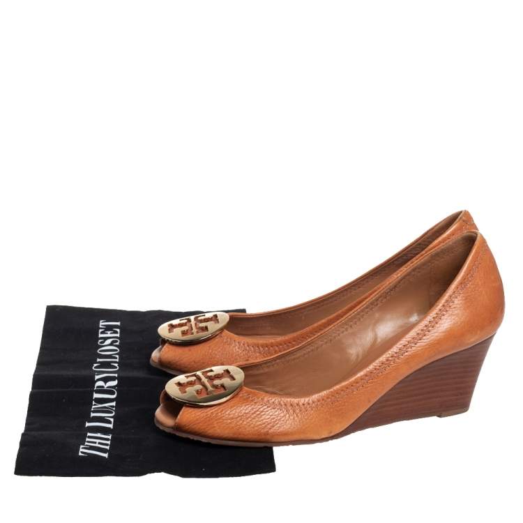 Pre Owned Tory Burch Brown Leather  Wedge Pumps Size 39.5