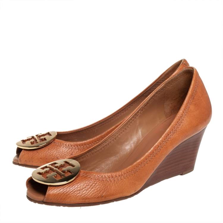 Pre Owned Tory Burch Brown Leather  Wedge Pumps Size 39.5