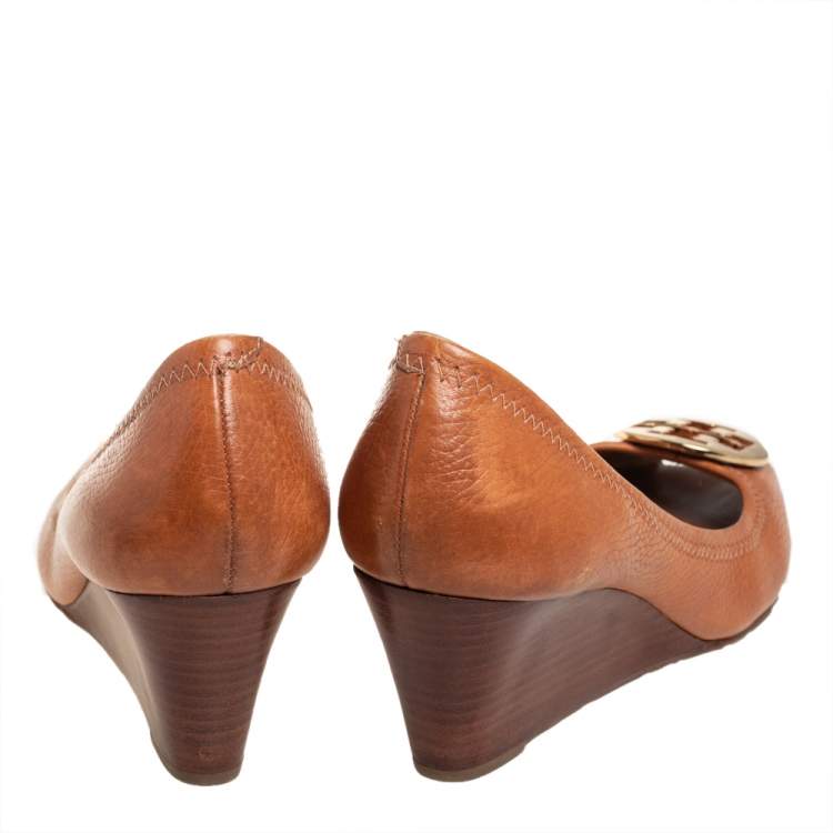 Pre Owned Tory Burch Brown Leather  Wedge Pumps Size 39.5