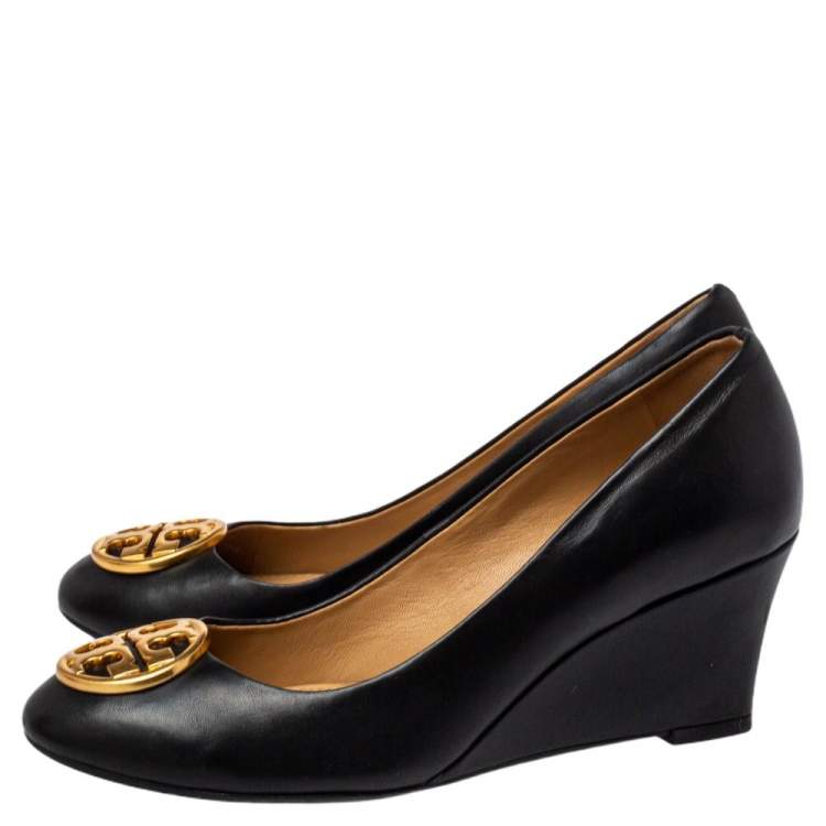 Pre Owned Tory Burch Black Leather Chelsea Wedge Pumps Size 35