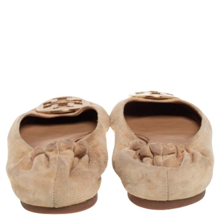 Pre Owned Tory Burch Beige Suede Reva Scrunch Ballet Flats Size 38.5