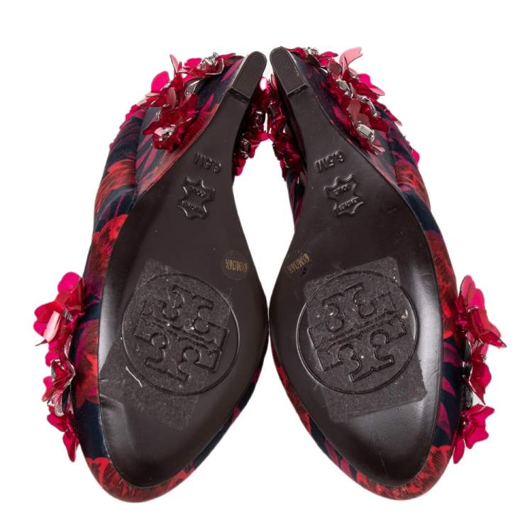 Pre Owned Tory Burch Red/Black Floral Print Satin Elmira Wedge Pumps Size 36.5