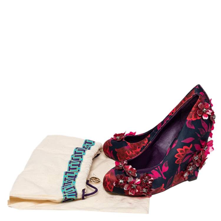 Pre Owned Tory Burch Red/Black Floral Print Satin Elmira Wedge Pumps Size 36.5