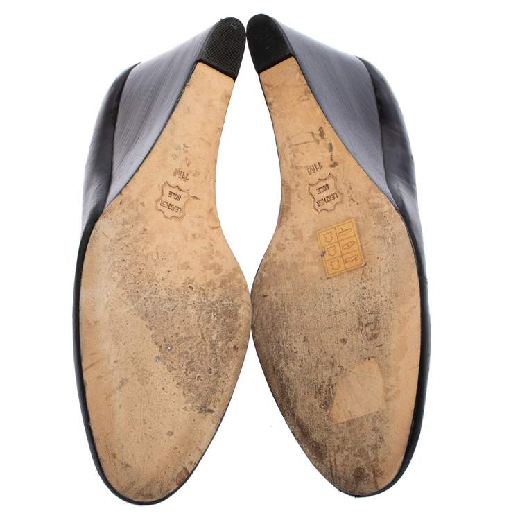 مملوكة مسبقًا Tory Burch Black Leather Raleigh Round Toe Wedge Pumps Size 41